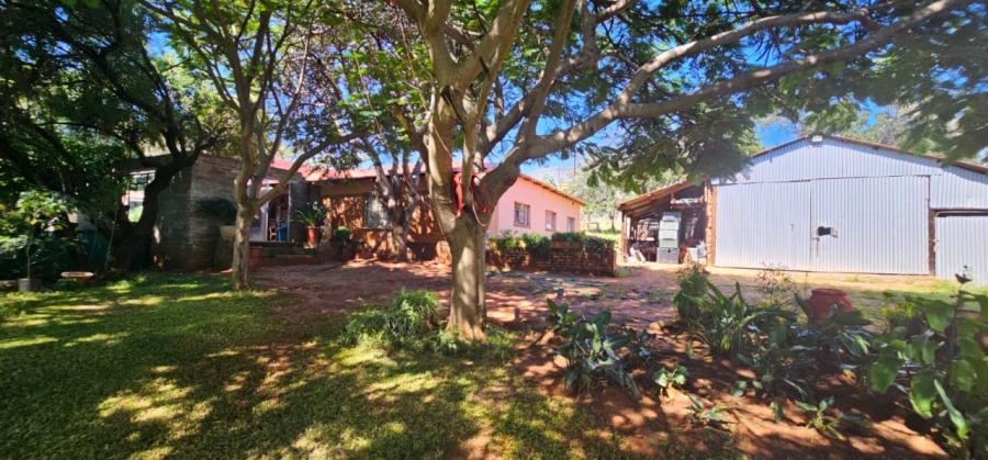 4 Bedroom Property for Sale in Mooinooi North West